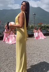 Elegantes Rückenfreies Maxi-Kleid-Satin Look in Sonnengelb