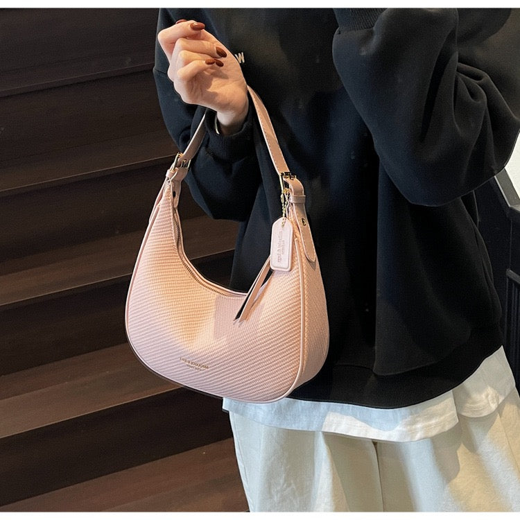 Elegant Halbmond-Schultertasche