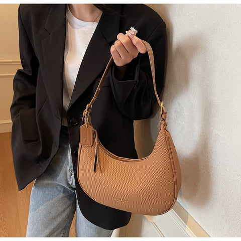 Elegant Halbmond-Schultertasche